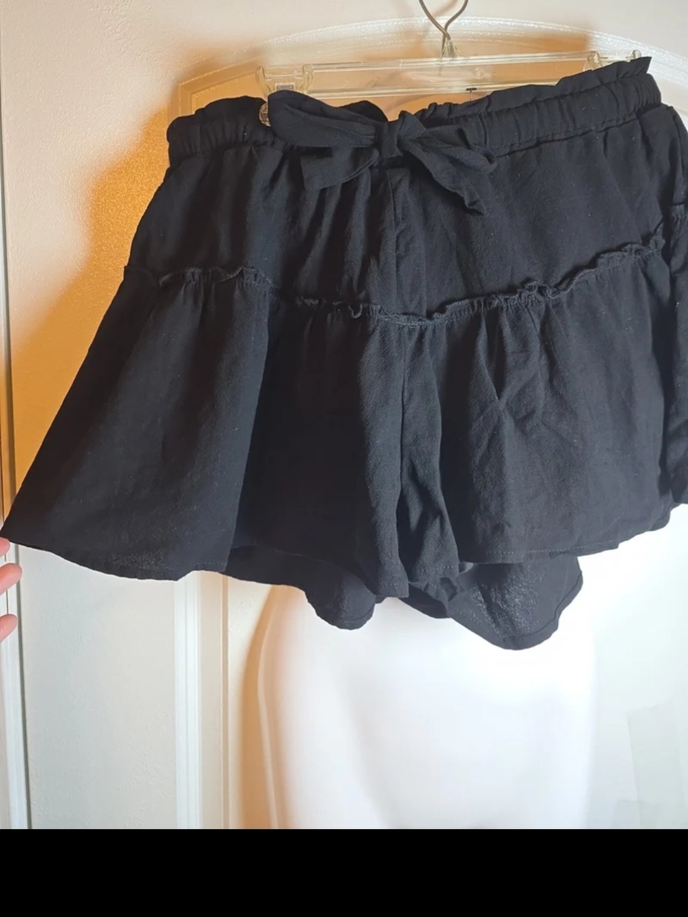 HYFVE black ruffle mini skort large